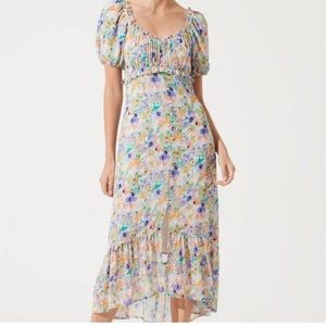 ASTR Balloon Sleeve Sweetheart Floral MIDI Dress M